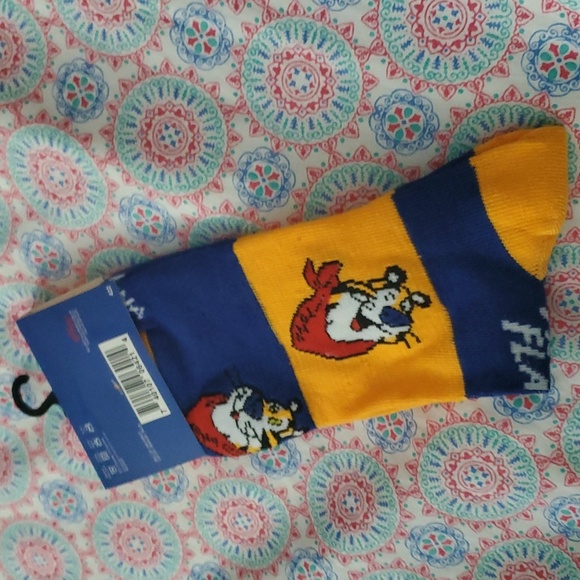 2/$8 🧦Men 6-12 Socks Frosted Flakes Crew Socks One Pair Blue Kellogg's NEW - Picture 2 of 3